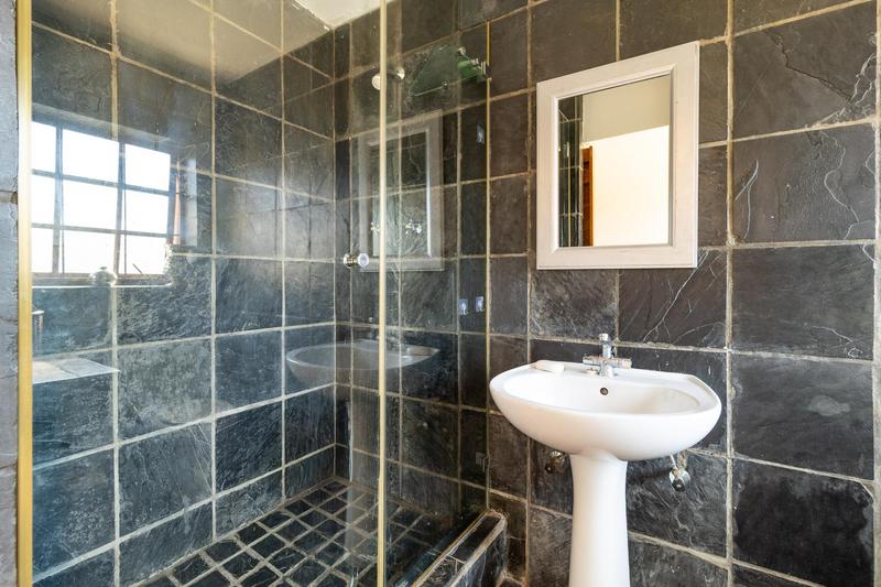 4 Bedroom Property for Sale in Joostenbergvlakte Western Cape